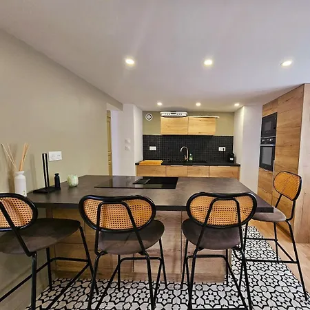 Du Jockey, Au Coeur De Apartment